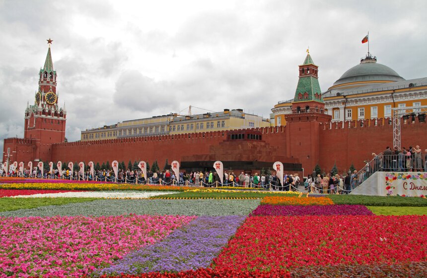 Выставка цветов открылась на Красной площади 11 фото