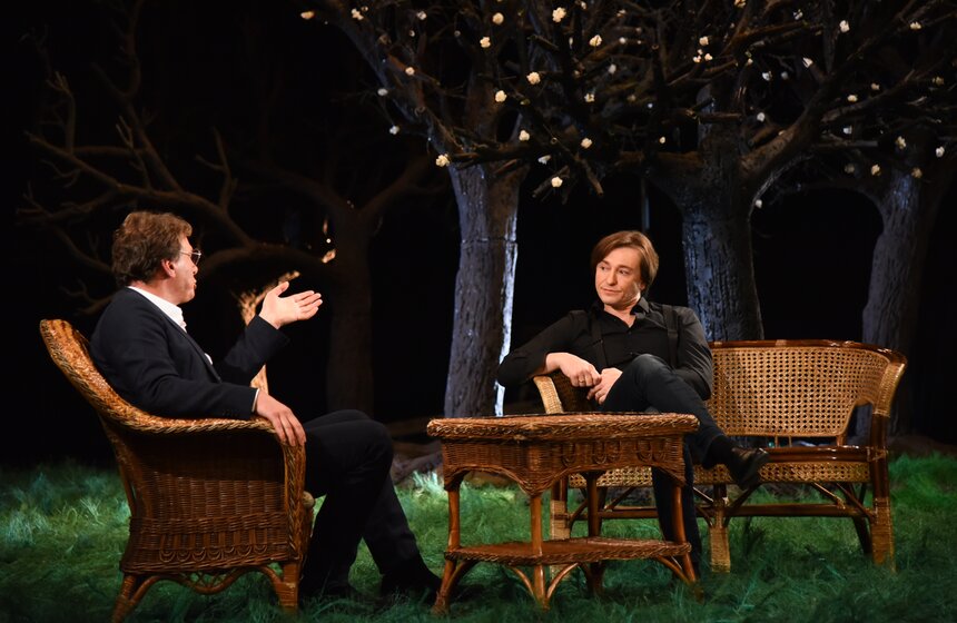 Как относится к адаптации русской классики за рубежом