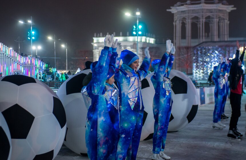 Здесь ждали виртуозов мяча, знатоков футбола и болельщиков разных возрастов.