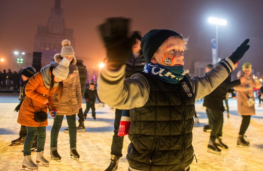 Главный каток страны на ВДНХ приготовил сюрприз для поклонников футбола.