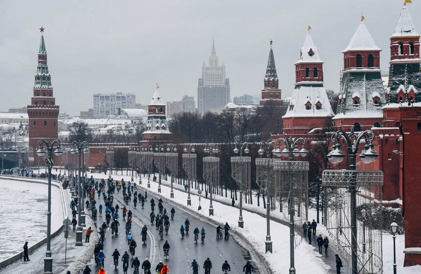 Сама трасса велопарада – это примерно 14 километров по набережным – до Кремля и обратно