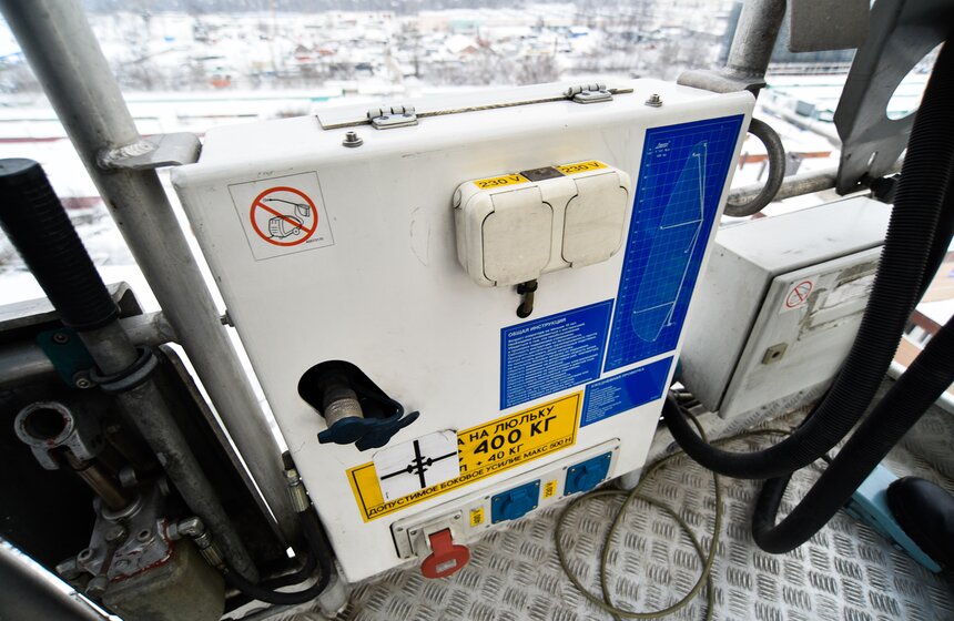 Максимальная грузоподъемность пожарной "люльки" 400 килограммов