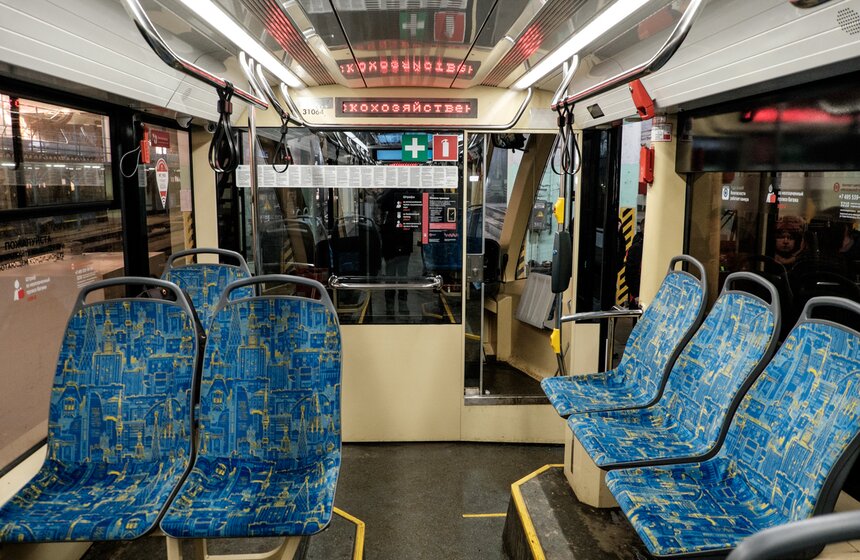 Трамваи "Витязь-М" оборудованы системами климат-контроля и спутниковой навигации.