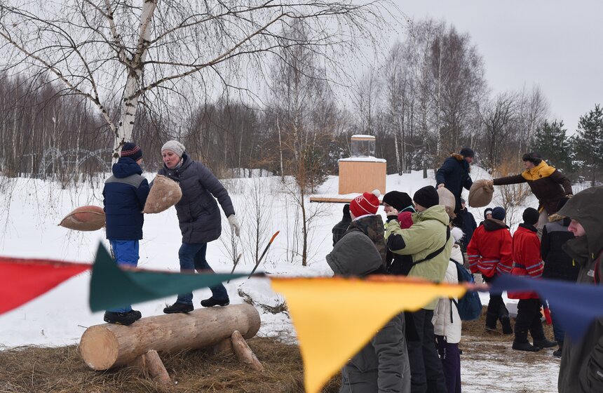 Народные гулянья на Масленицу в Николо-Ленивце