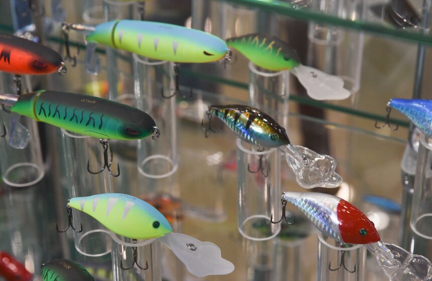 Блесна для рыбалки на выставке "Охота и рыболовство на Руси".