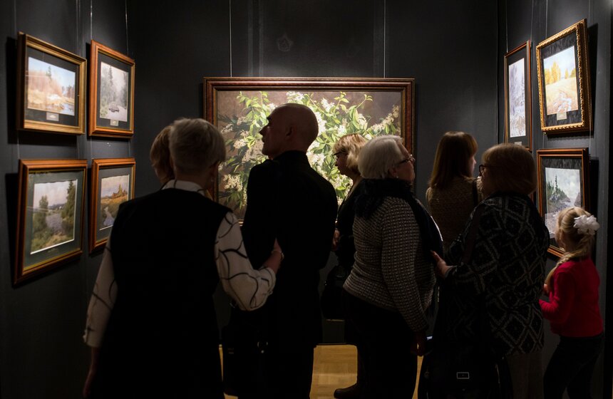 Выставка художника Сергея Андрияки открылась в Москве 11 фото