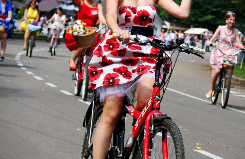 Велопарад "Леди на велосипеде" 39 фото