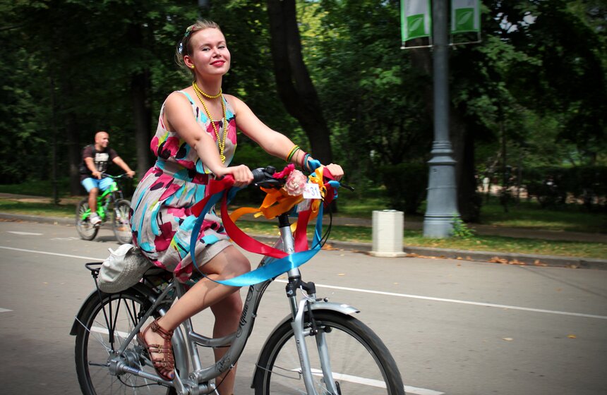 Велопарад "Леди на велосипеде" 42 фото