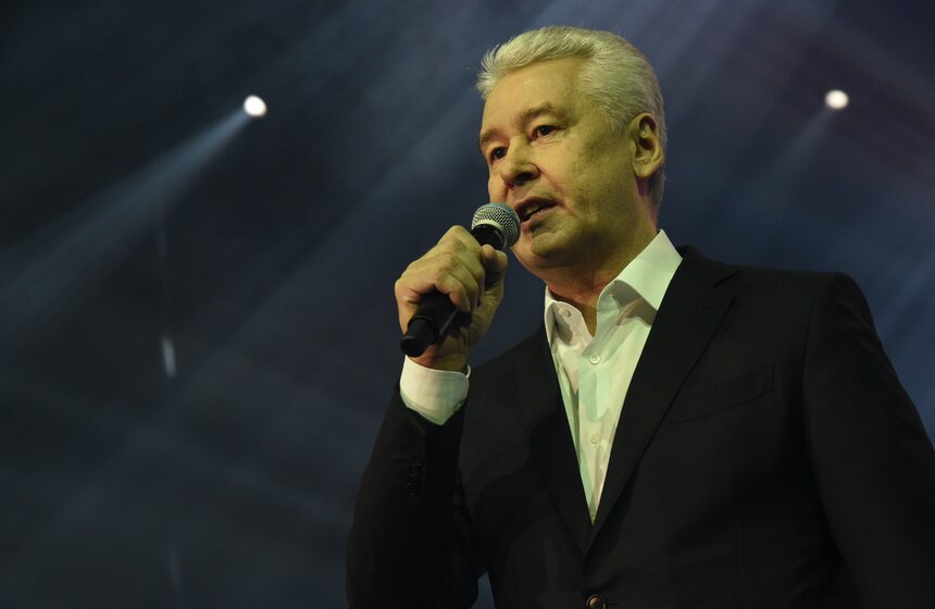 "Я уверен, вы будете успешными в этой жизни, будете победителями, потому что вы московские студенты", – заявил во время поздравления мэр Москвы.