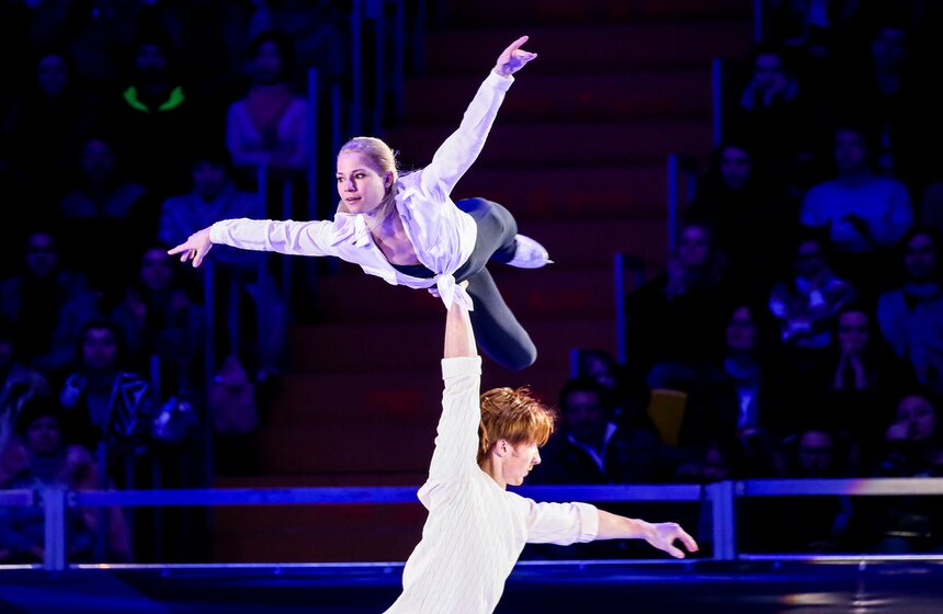 Евгения Тарасова и Владимир Морозов, Россия, парное фигурное катание, 1 место,  показательные выступления