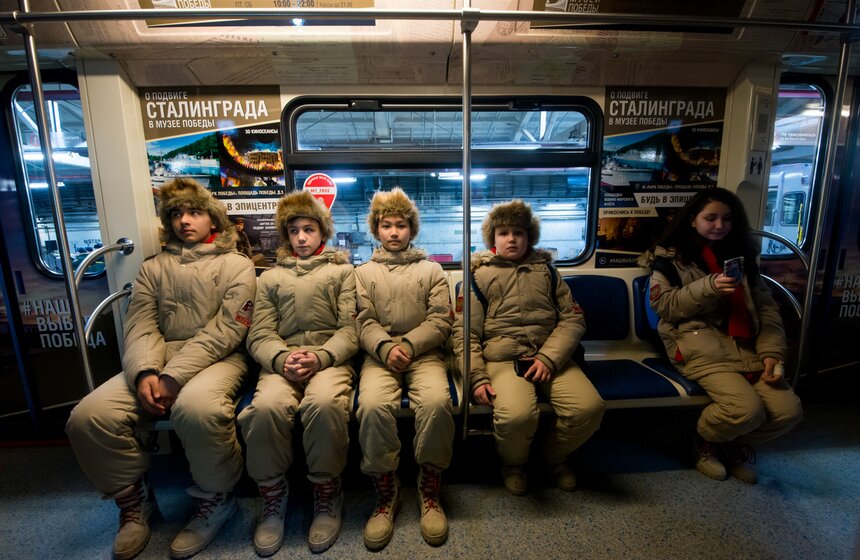 Первыми пассажирами "Поезда Победы" стали представители подрастающего поколения – московские юнармейцы