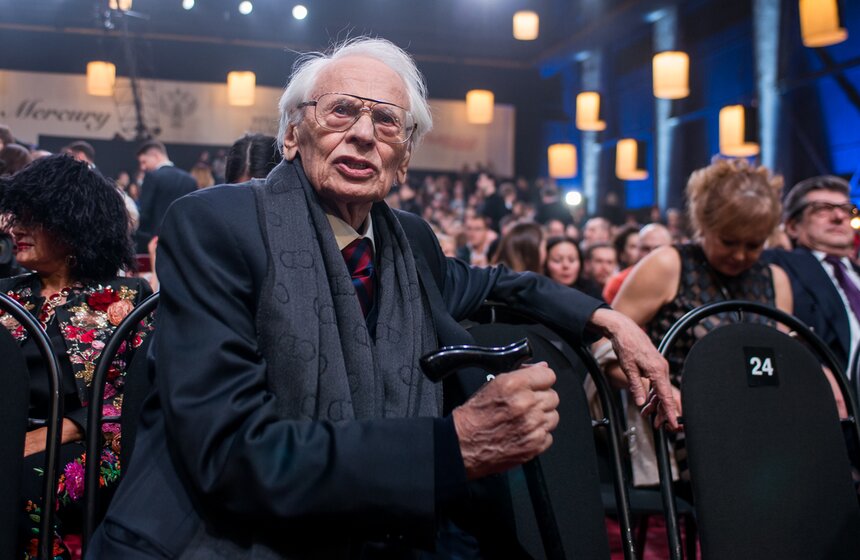 Президент Академии кинематографических искусств и наук России Владимир Наумов отметил на днях свое 90-летие