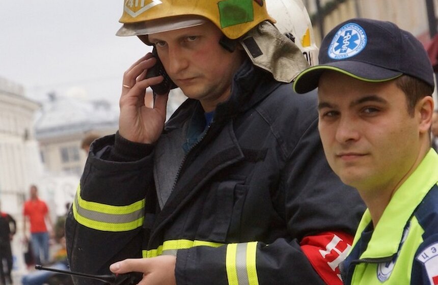 Пожарные ликвидировали пожар в здании МХТ имени Чехова 7 фото