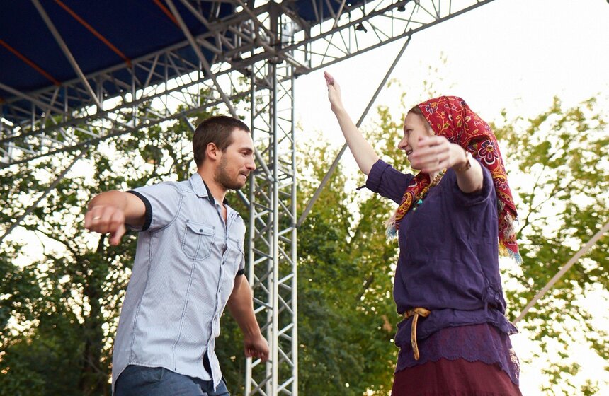 В Измайловском парке выступили танцоры из 30 стран мира 15 фото