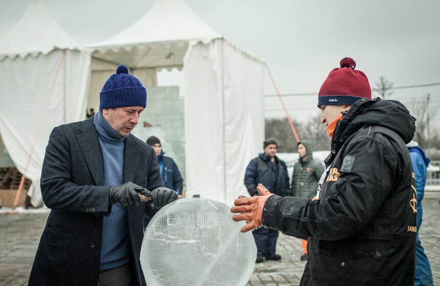 На площадке фестиваля посетителей ждет настоящий парад звезд российского театра и кино.