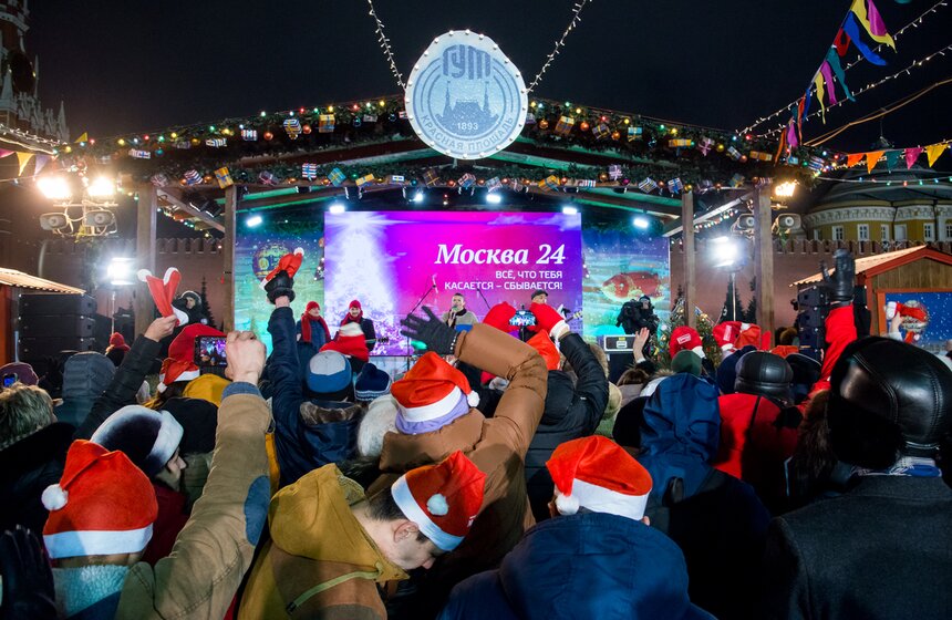 Зрители подпевали исполнителям популярных композиций