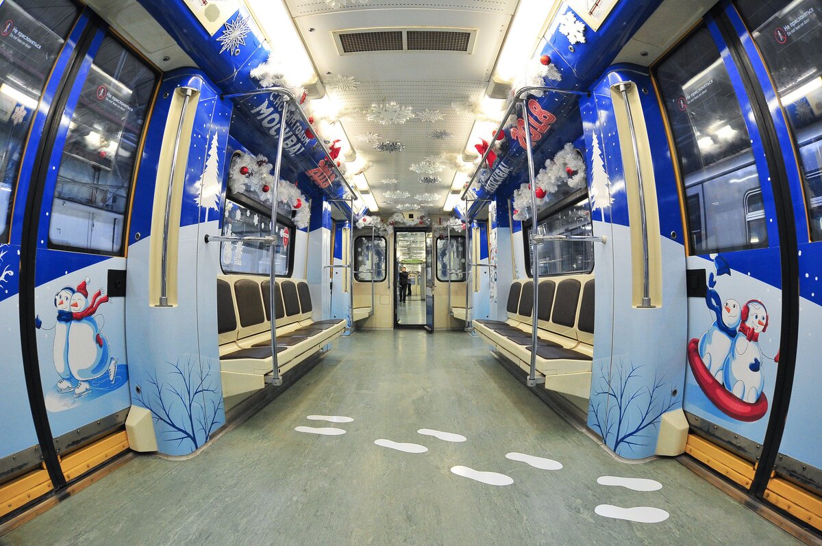 Новогодний поезд в москве