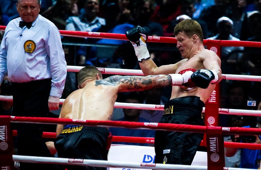 Россиянин Александр Поветкин одержал победу над украинцем Андреем Руденко, завоевав интернациональный титул WBO и WBA Интерконти.<br /><br />https://www.m24.ru/galleries/sorevnovaniya/08012017/6583