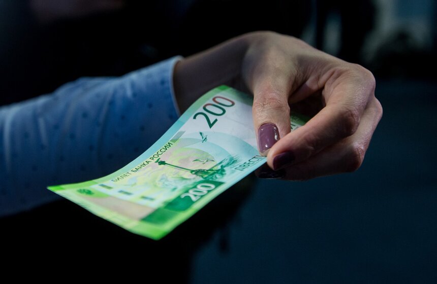 Новые купюры презентовали на пресс-конференции в Москве.<br /><br />https://www.m24.ru/galleries/festivali/14082017/6878