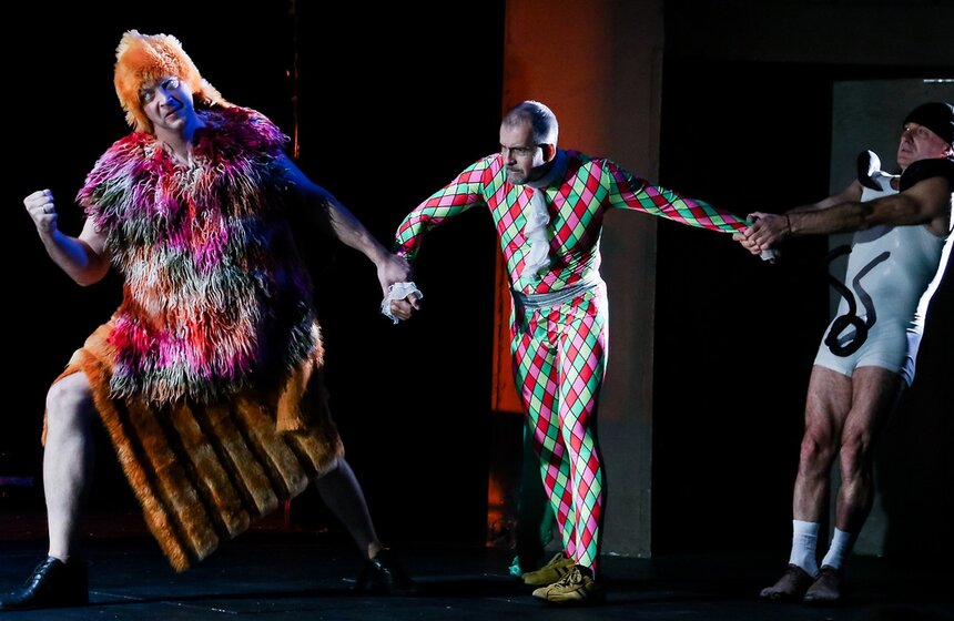 Пятнадцатилетие отметил спектакль "Ladies' Night. Только для женщин" в постановке Виктора Шамирова.<br /><br />https://www.m24.ru/galleries/festivali/14082017/6873