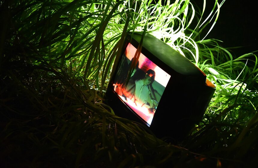 В Народной обсерватории Парка Горького прошел sound-спектакль по мотивам сказки Туве Янссон "Муми-тролль и комета".<br /><br />https://www.m24.ru/galleries/festivali/14082017/6829