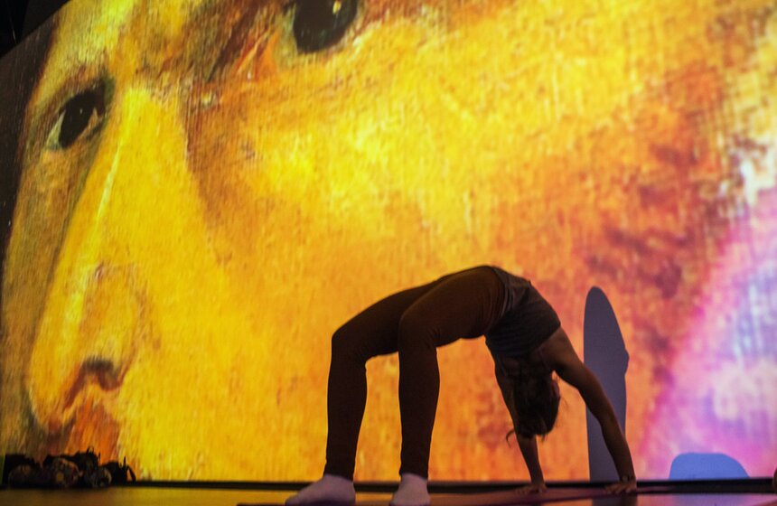 в ARTPLAY прошел День Ван Гога с йога-марафоном.<br /><br />https://www.m24.ru/galleries/festivali/14082017/6978