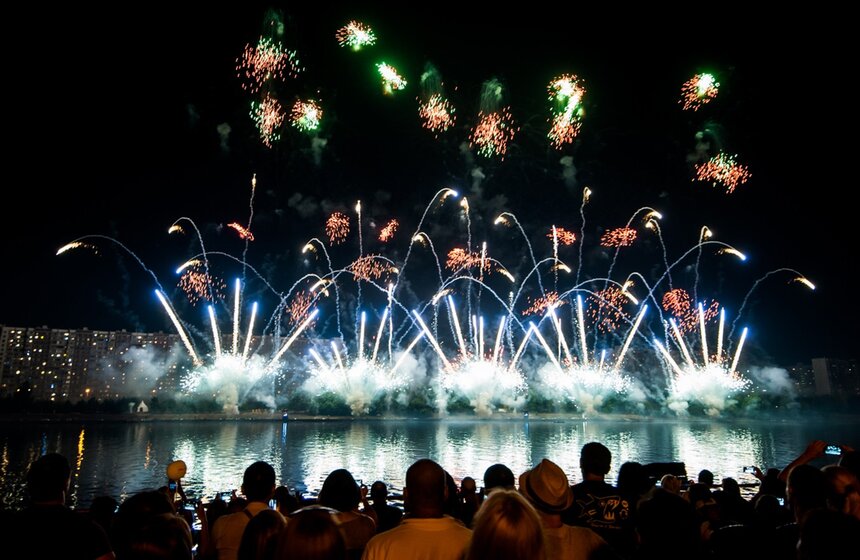 В столице прошел третий Международный фестиваль фейерверков "Ростех".<br /><br />https://www.m24.ru/galleries/festivali/14082017/6715