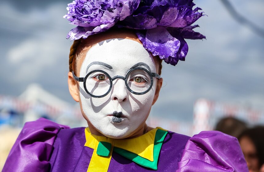 В "Музеоне" прошел шестой международный театральный фестиваль "Яркие люди".<br /><br />https://www.m24.ru/galleries/festivali/14082017/6797