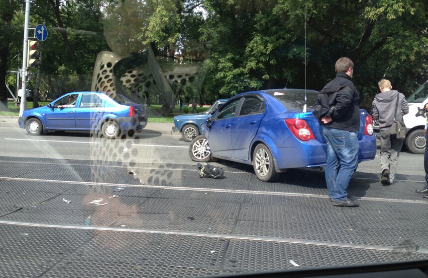 На северо-востоке Москвы приостановлено движение трамваев 4 фото