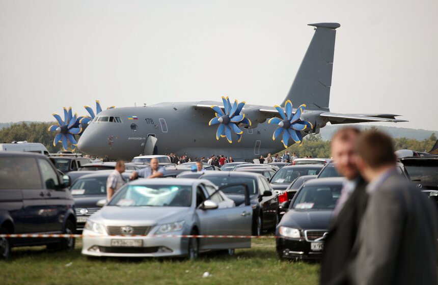 В Жуковском проходит международный авиационно-космический салон 1 фото
