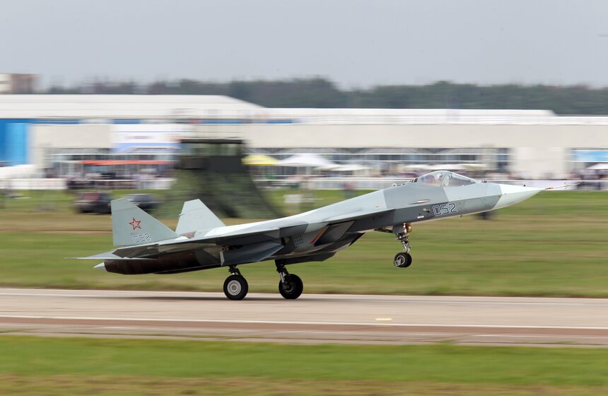 В Жуковском проходит международный авиационно-космический салон 11 фото