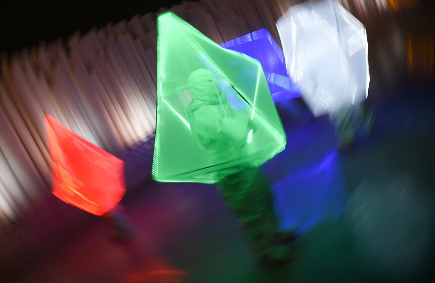 У катка Парка Горько появилась своя эфирная студия – Медиарубка. Она будет транслировать ежедневного живые концерты и проводить розыгрыши