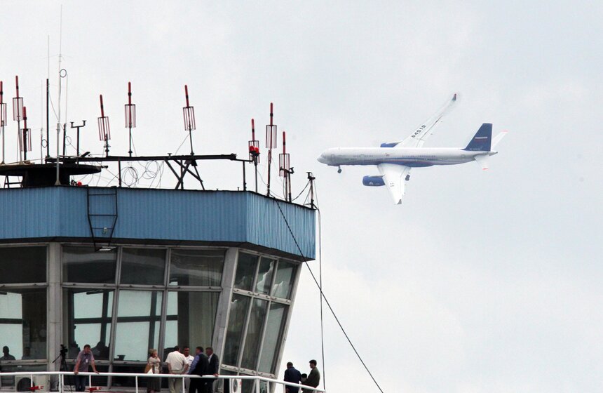 В Жуковском проходит международный авиационно-космический салон 18 фото