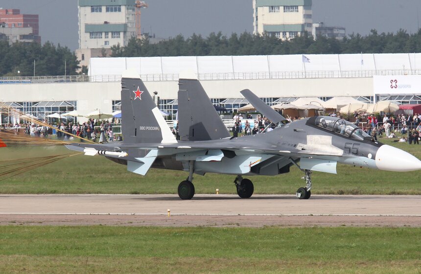 В Жуковском проходит международный авиационно-космический салон 15 фото