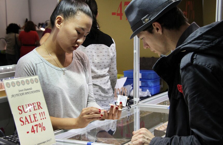 На ВВЦ прошла выставка-ярмарка "Ювелирный вернисаж" 20 фото