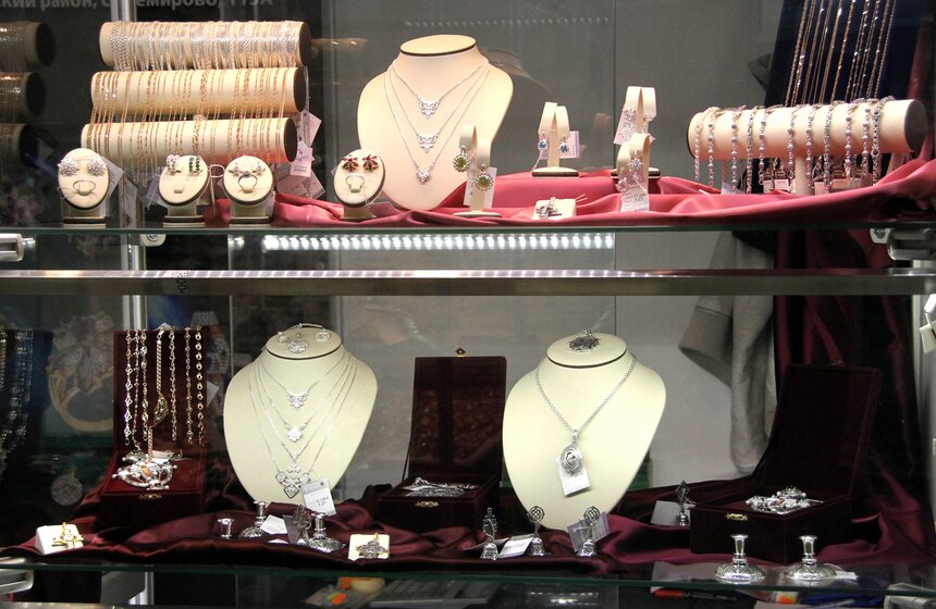 На ВВЦ прошла выставка-ярмарка "Ювелирный вернисаж" 17 фото