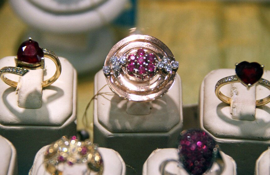 На ВВЦ прошла выставка-ярмарка "Ювелирный вернисаж" 12 фото