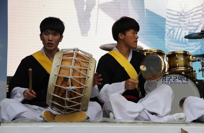 На "Спасской башне" выступили оркестры из Австрии и Кореи 9 фото