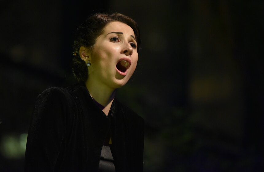 Евгения Асанова – меццо-сопрано, солистка Молодежной оперной программы Большого театра