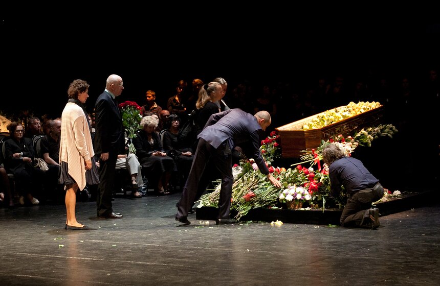 Прощание с Петром Фоменко 3 фото