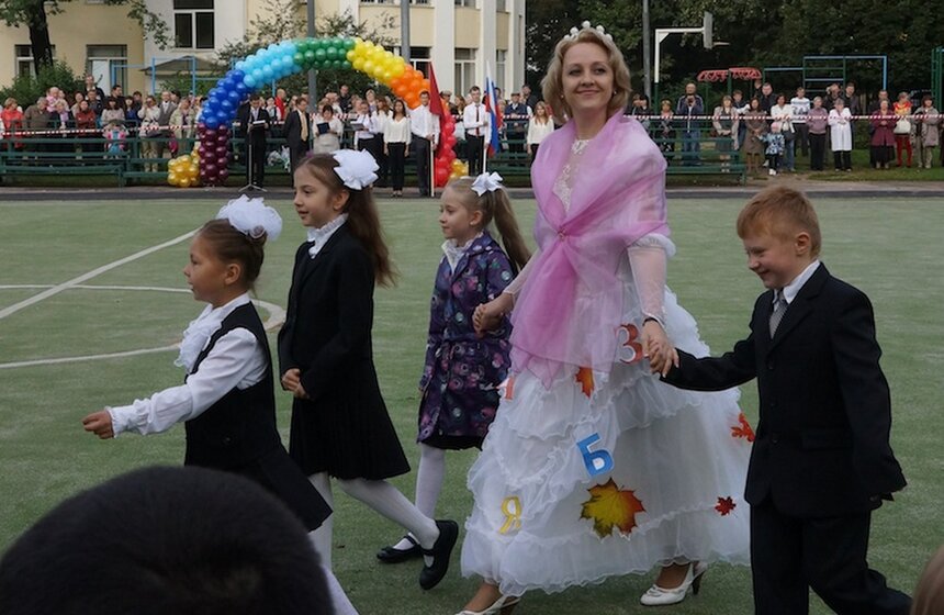 90 тысяч первоклассников сегодня услышали свой первый звонок 9 фото