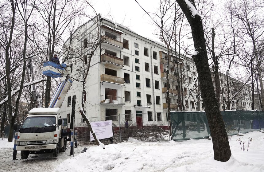 Дом 23 на улице Красных Зорь был построен в 1961 году