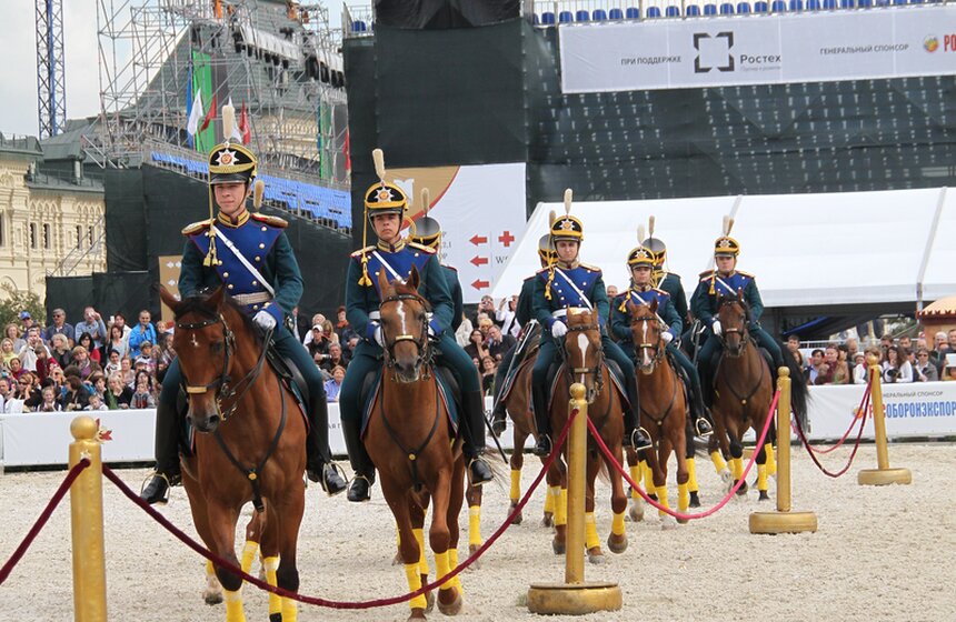 На Красной площади прошли показательные конные выступления 16 фото