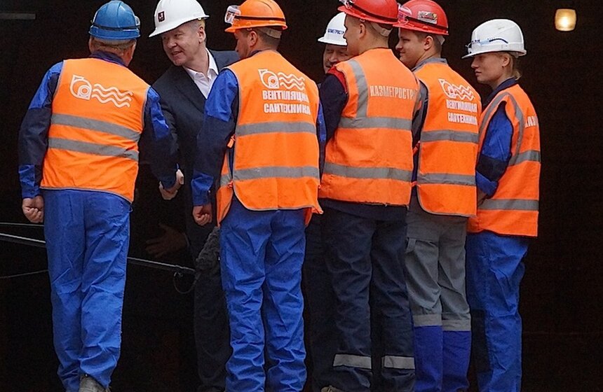 Сергей Собянин посетил строящуюся станцию метро "Лесопарковая" 6 фото
