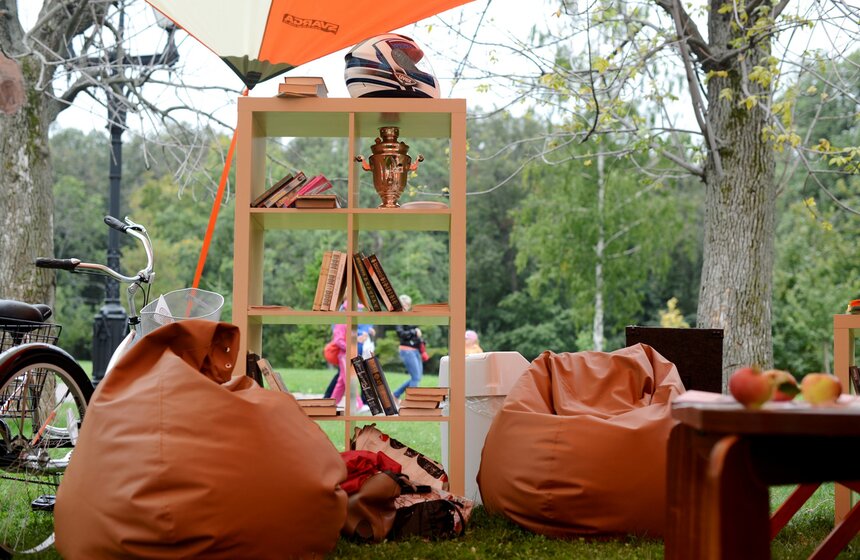 В Царицыно прошла акция "Москва - наш зеленый дом"