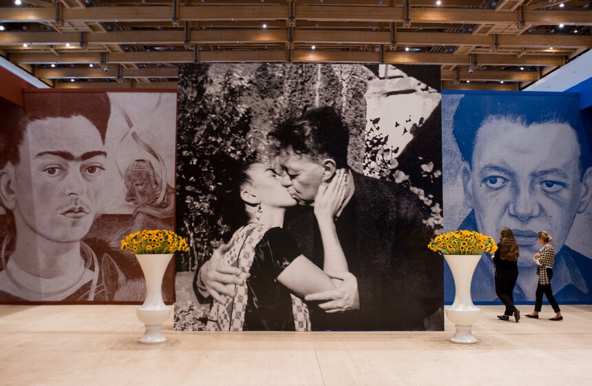 Выставка "Viva la Vida. Фрида Кало и Диего Ривера. Живопись и графика из музейных и частных собраний" рассказывает о жизни двух любящих сердец