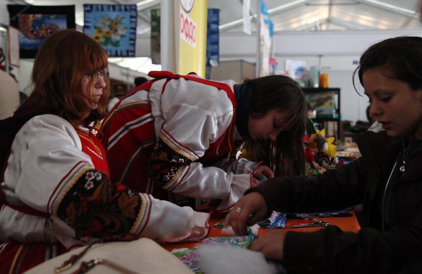 На ВВЦ проходит Московский международный фестиваль ремесел 4 фото