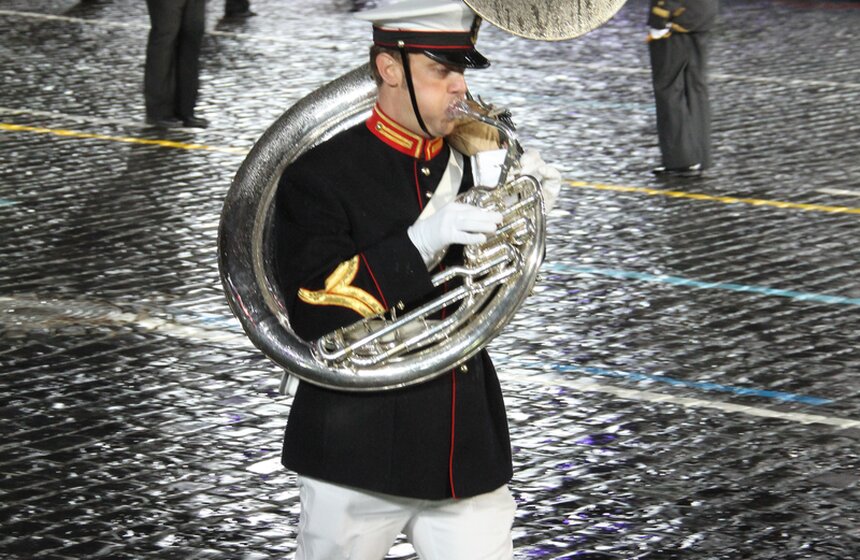 На Красной площади проходит пятое представление "Спасской башни" 15 фото