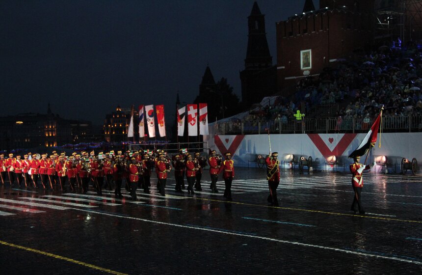 В Москве проходит фестиваль "Спасская башня" 16 фото