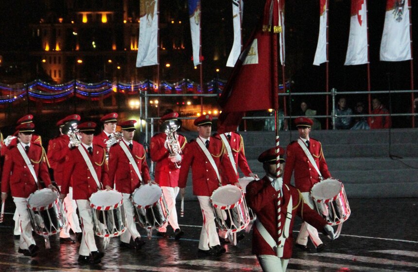 В Москве проходит фестиваль "Спасская башня" 11 фото